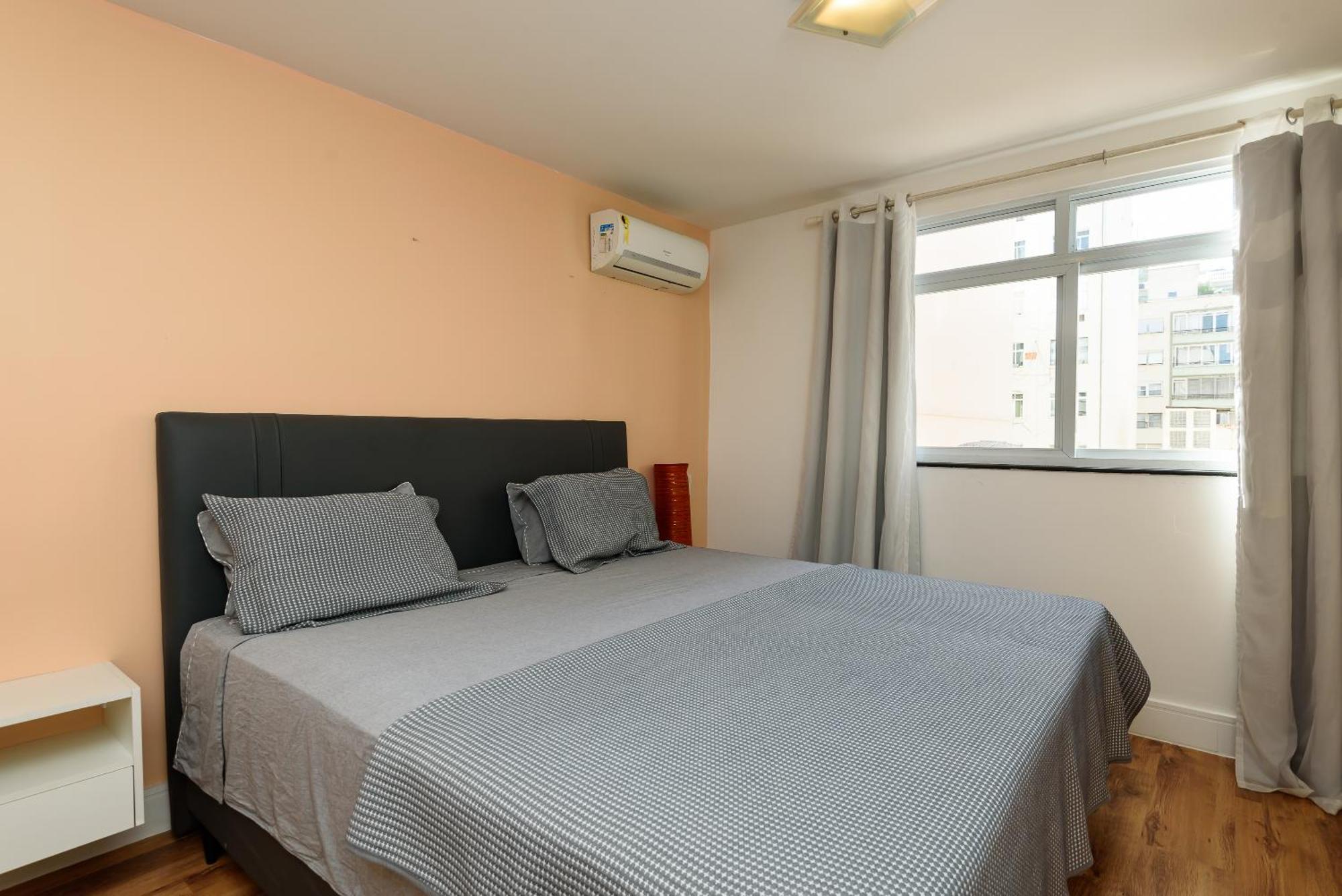 Spacious Duplex Penthouse Arpoador Apartment